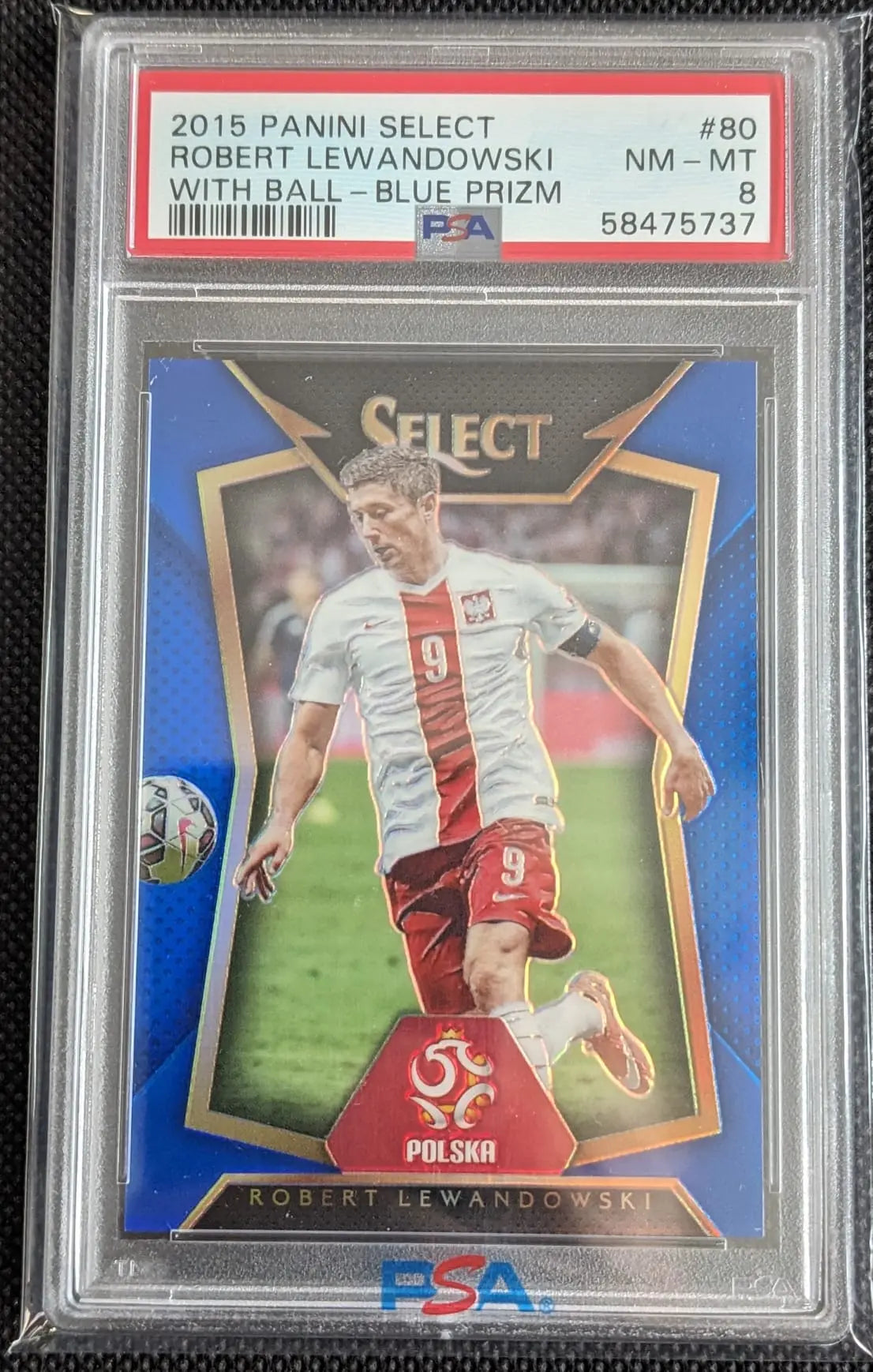 PSA 8 Robert Lewandowski With Ball Blue Prizm 2015 #80 Panini Fußball Select - Image #1