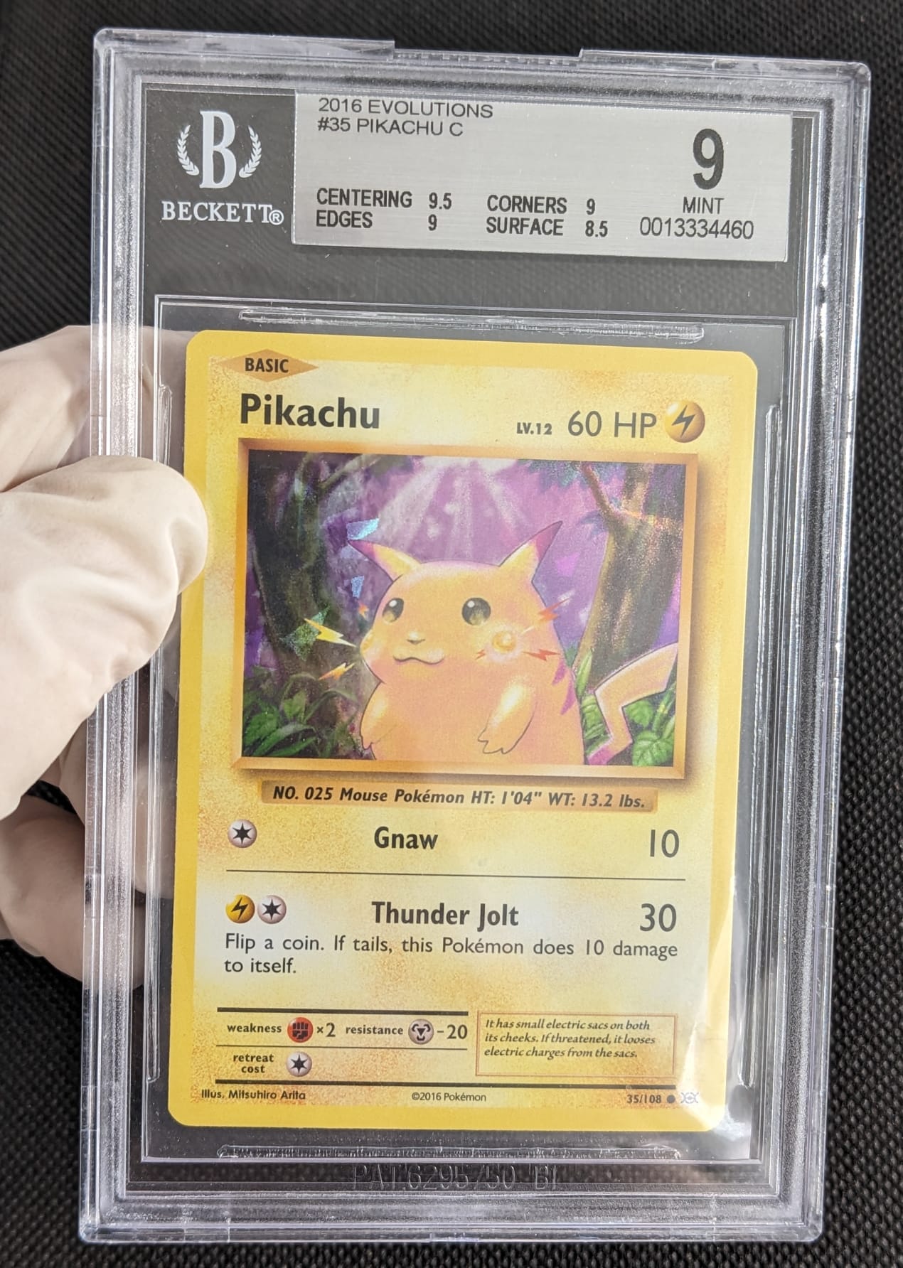 BGS 9 Cracked Ice Holo Pikachu 35/108 Pokemon Karten Evolutions English